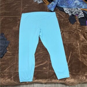 Woman’s size 20 lululemon athletica  Cropped Leggings